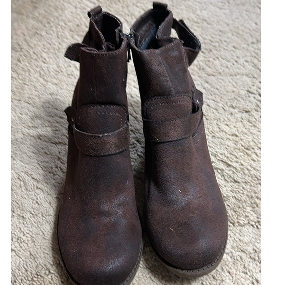 Crown Vintage Brown Faux Suede Ankle Boot Side Zip Buckle Detail Block Heel sz10